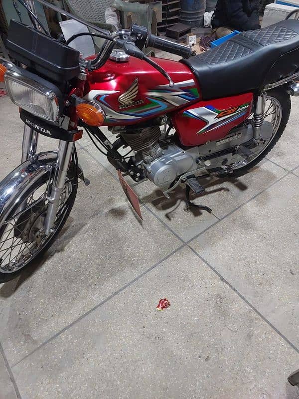 honda 125 for sale in excellenti  condition 2023 model 3