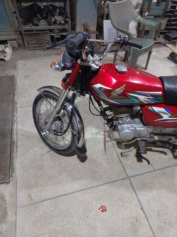 honda 125 for sale in excellenti  condition 2023 model 4