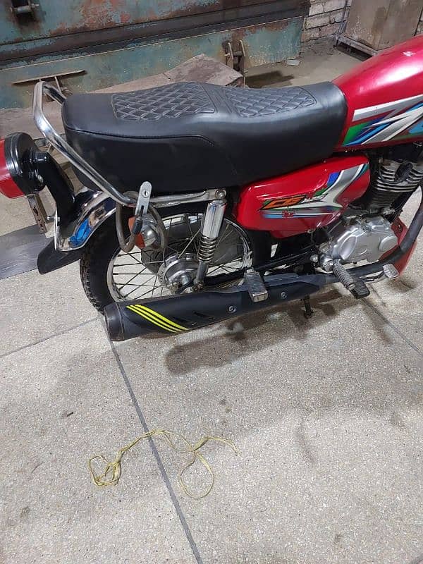 honda 125 for sale in excellenti  condition 2023 model 7