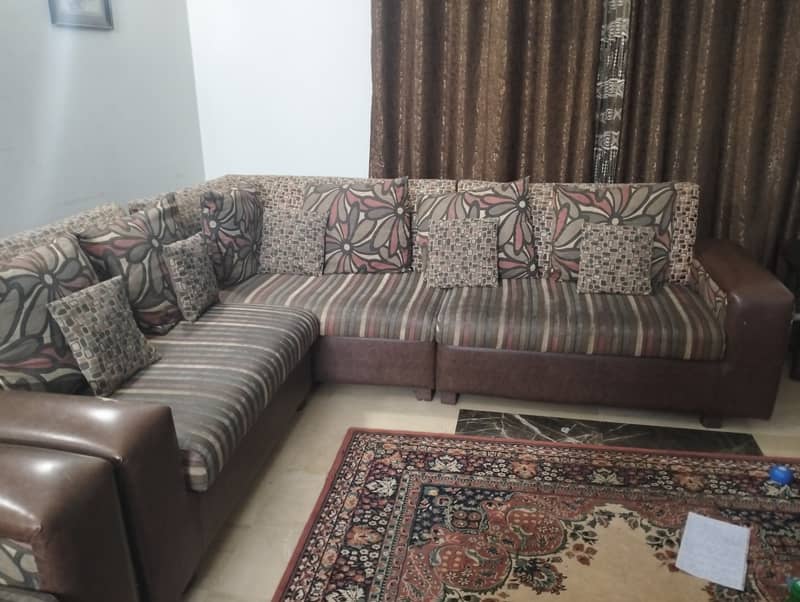 * L Shaped 8 seater TV lounge/ living room sofa set with curtains 4