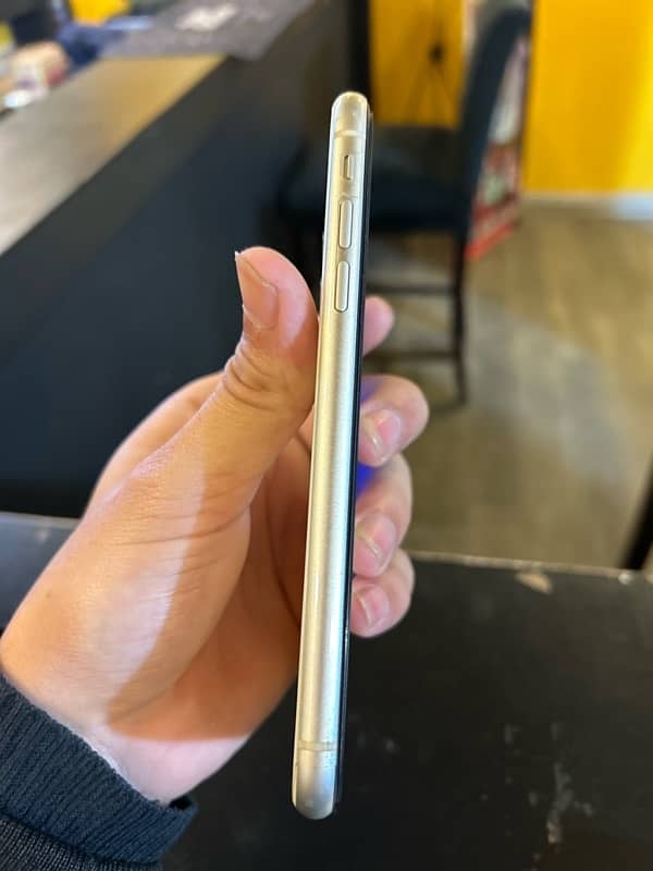 iphone 11 non pta 10/9.5 condition 3