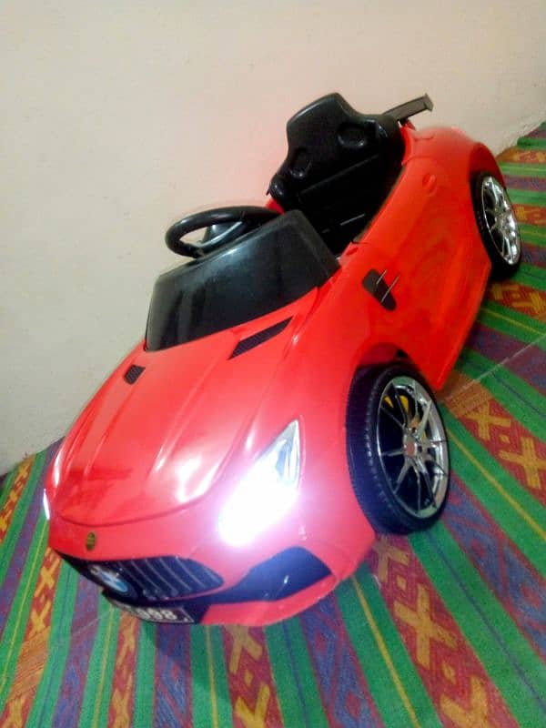 Kids Electric Car O3358O8816O Call/ Whatsap for video. Brand New 4