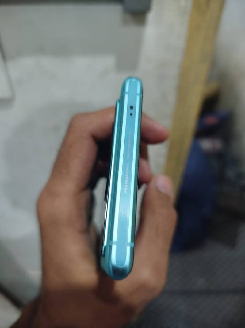 Vivo x80 10/10 pta official 3