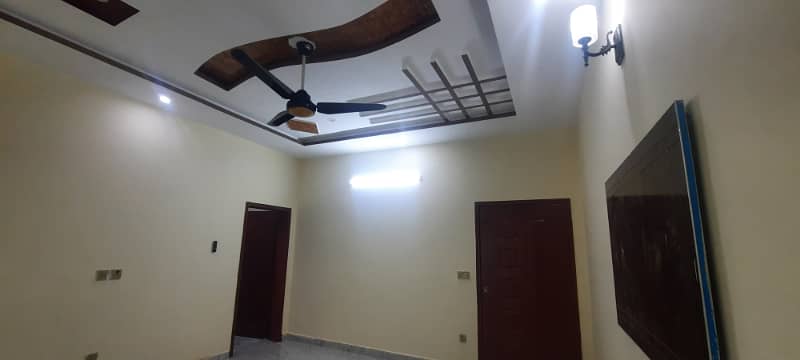 20MARLA UPPER PORTION AVAILABLE FOR RENT AT PRIME LOCATION IN KHAYABAN-E-AMIN D BLOCK 11