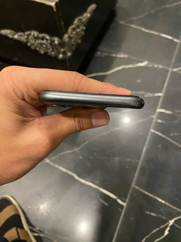 Iphone 11 factory unlock 64gb 5