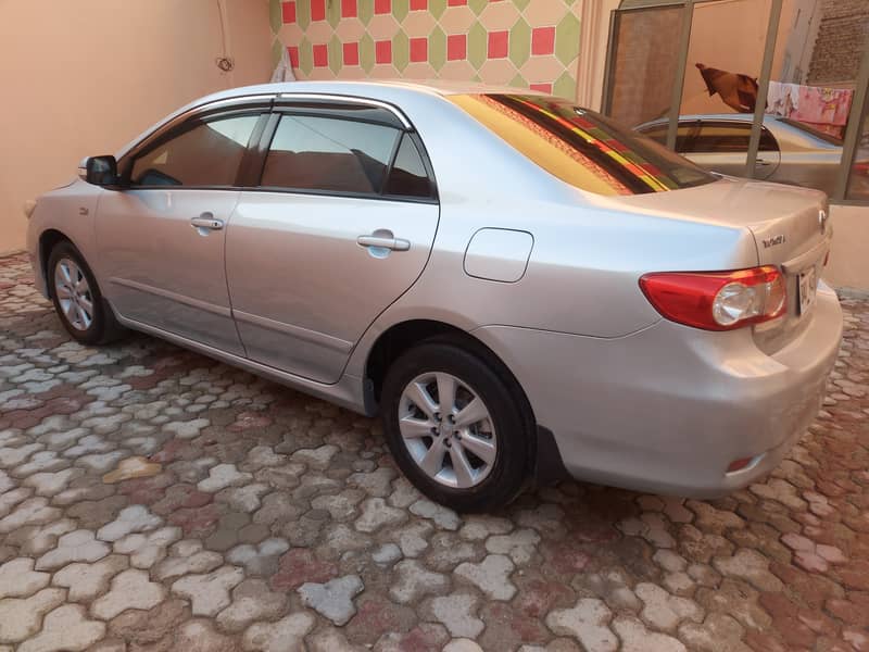 Toyota Corolla GLI 2013 3