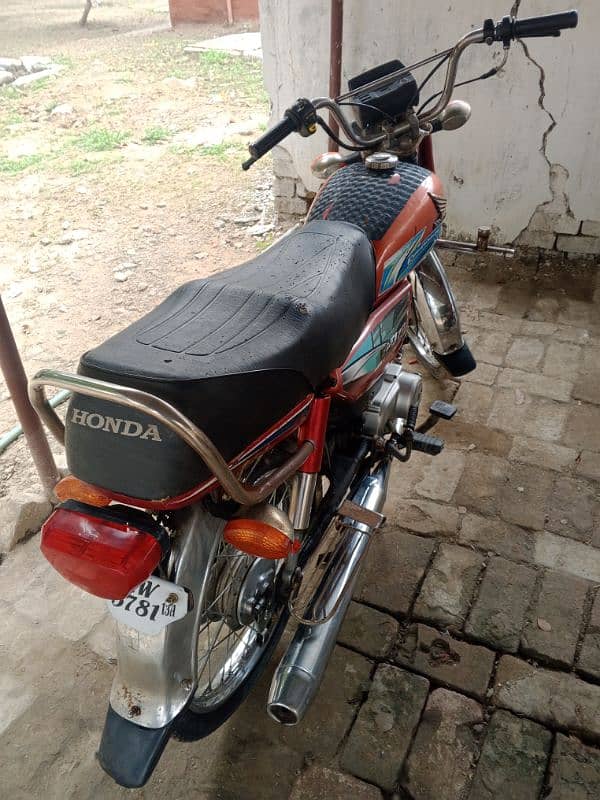 Honda 70 Model 2013 2