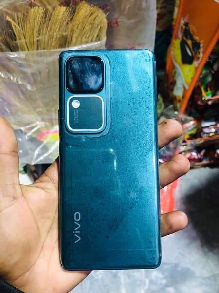 Vivo V30 0