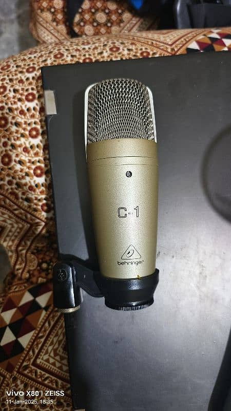 C-1 behninger Condenser Microphone 1