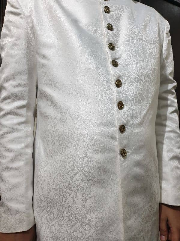 Sherwani Amir Adnan Brand in New Condition. 5