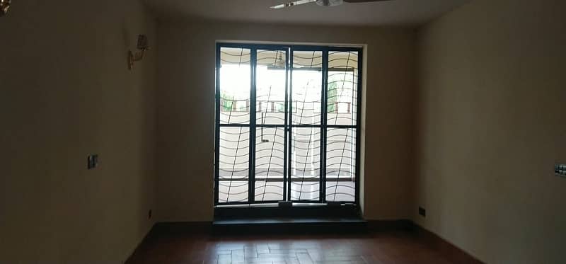 1 Kanal Full House Is Available For Rent In Dha Phase 3 Near McDonalds Y Block 21