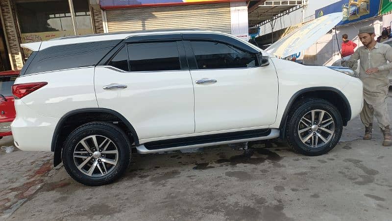 Toyota Fortuner Sigma 2019 4