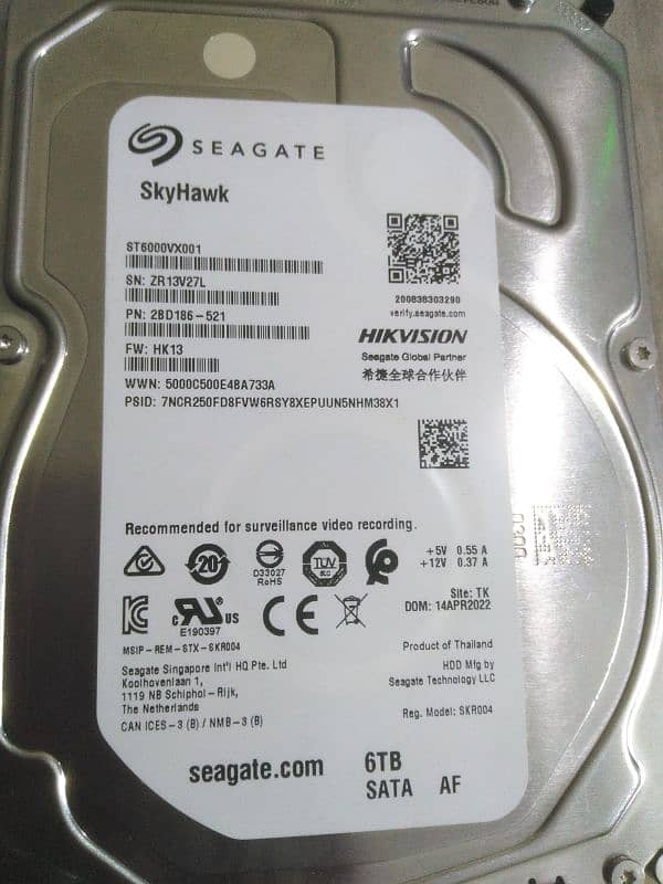 6 Tb and 1 Tb Harddisk Drive 0