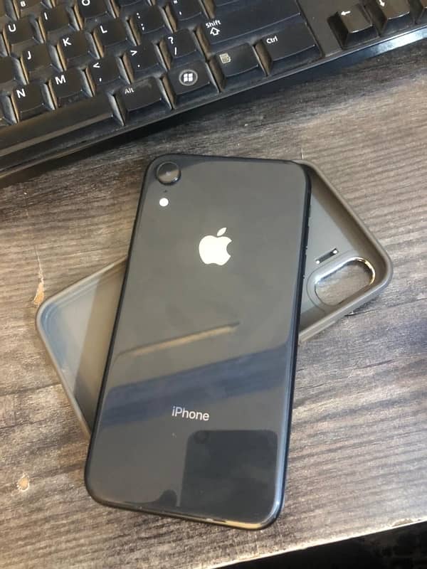 IPhone XR 64 1