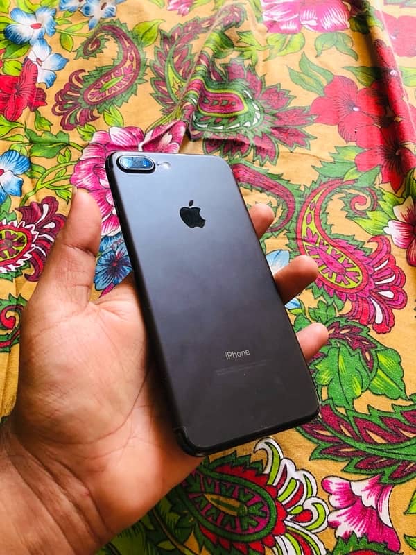 iphone 7plus 128 gb pta approved 1