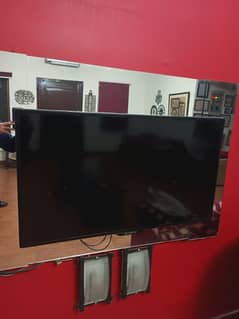 40 Inch LCD