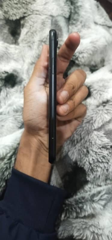 i Phone xr sale 1