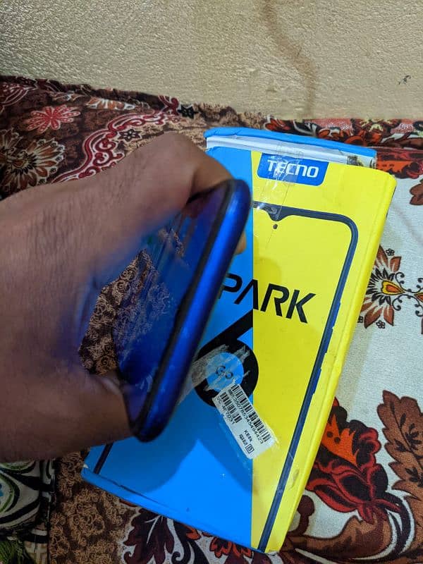 TECNO SPARK 6 GO 4/64 1