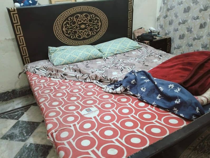 home use bed in good condition 1