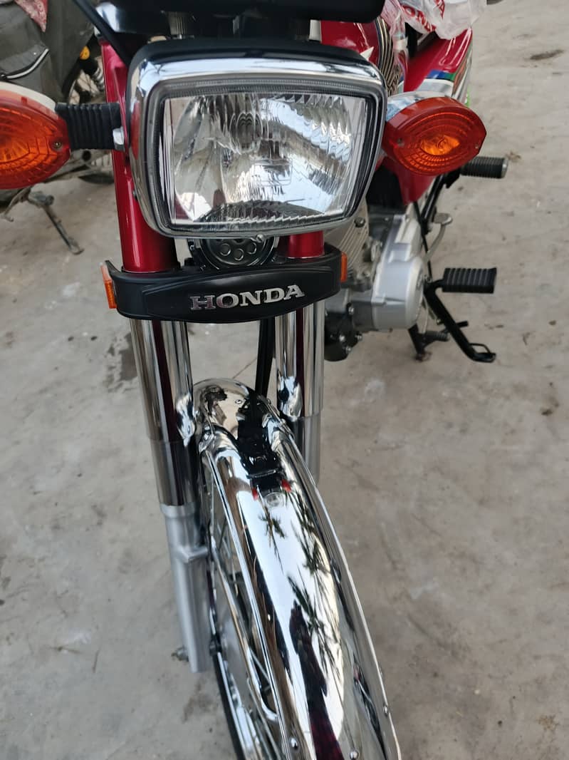 Honda 125 2023 189 kilometers running only 9