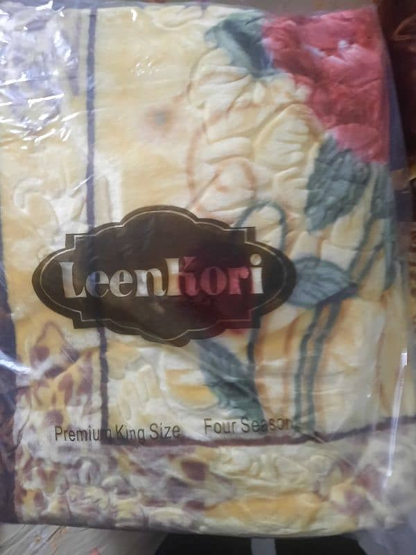 LeenKori 4PCS EMBOSSED BLANKET SET 5