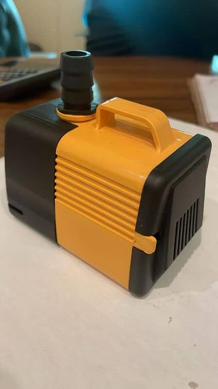 Ac Dc cooler pump available at wholesale price 1