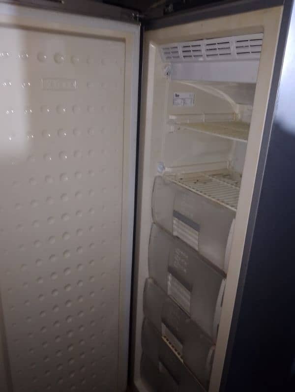 D freezer for sale 2