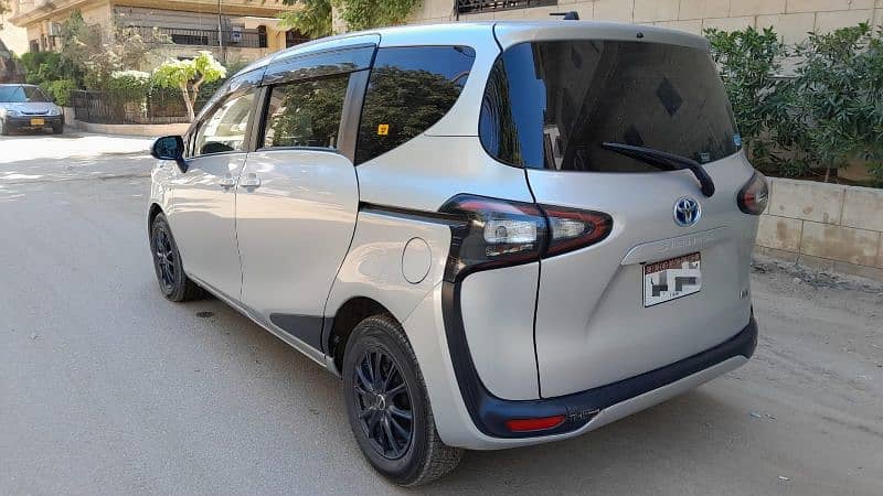 Toyota Sienta G Led Package Model 2018/24 4