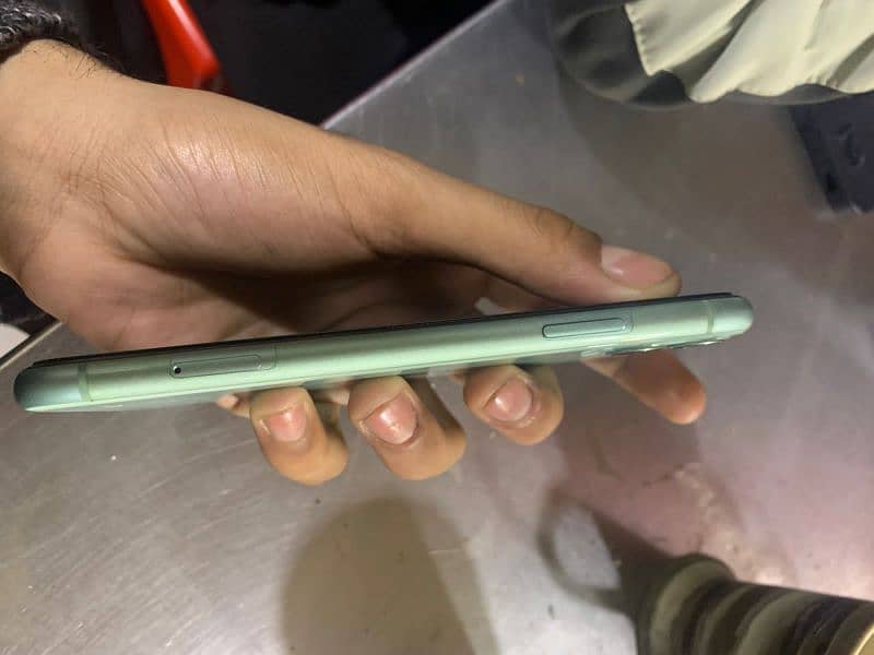 iphone 11 dual physical pta 4