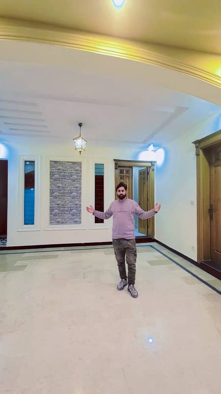 8.5 Marla Modern design Very beautiful hot location house for sale in Soan GardenIslamabad 5