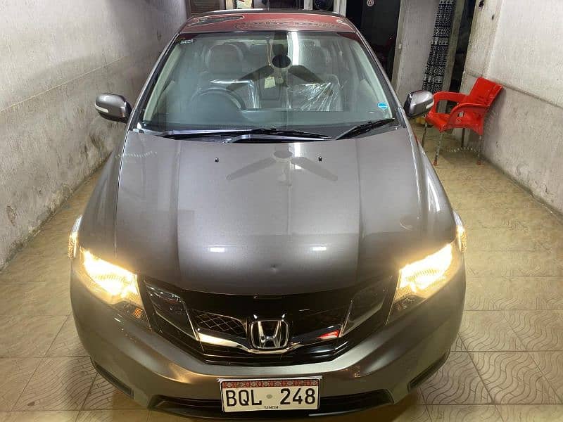 Honda City  2019 urban titanium 4