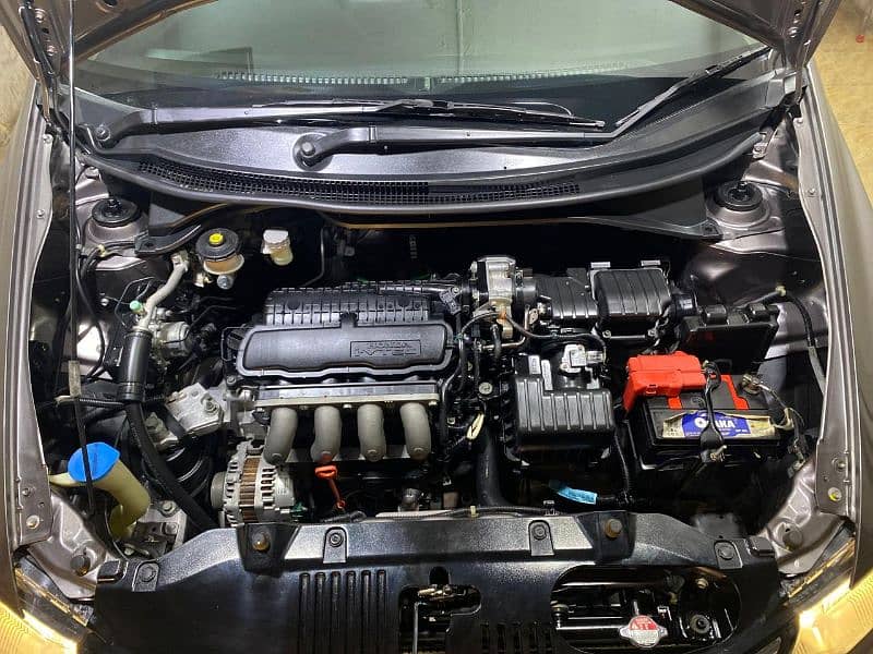 Honda City  2019 urban titanium 5