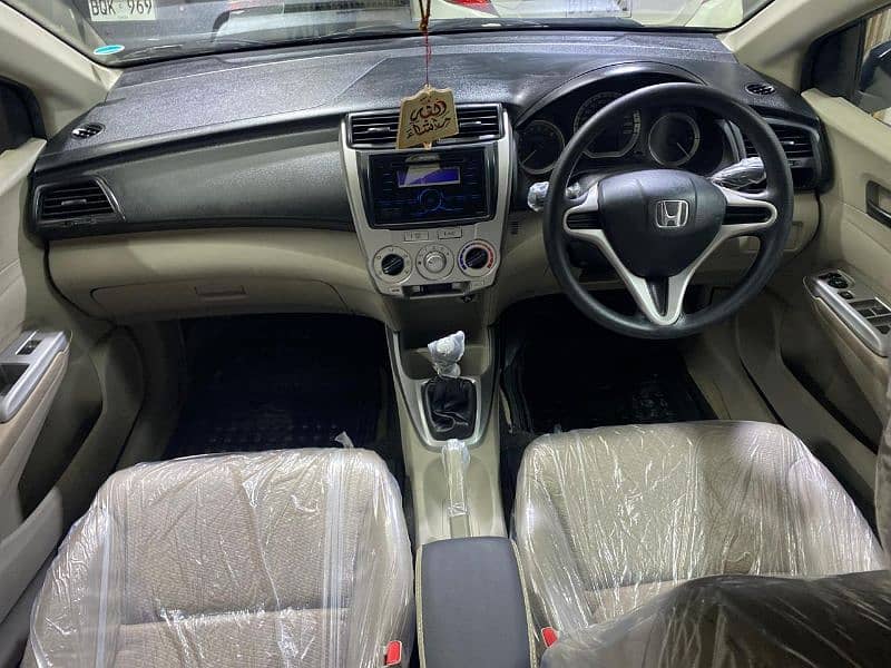 Honda City  2019 urban titanium 19