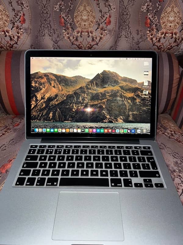 MacBook Pro 2015 13 inch 0