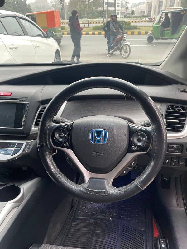 Honda Jade Hybrid 2015 12