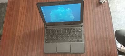 Dell chrombook 2GB /16GB laptop