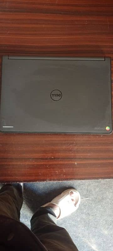 Dell chrombook 2GB /16GB laptop 1