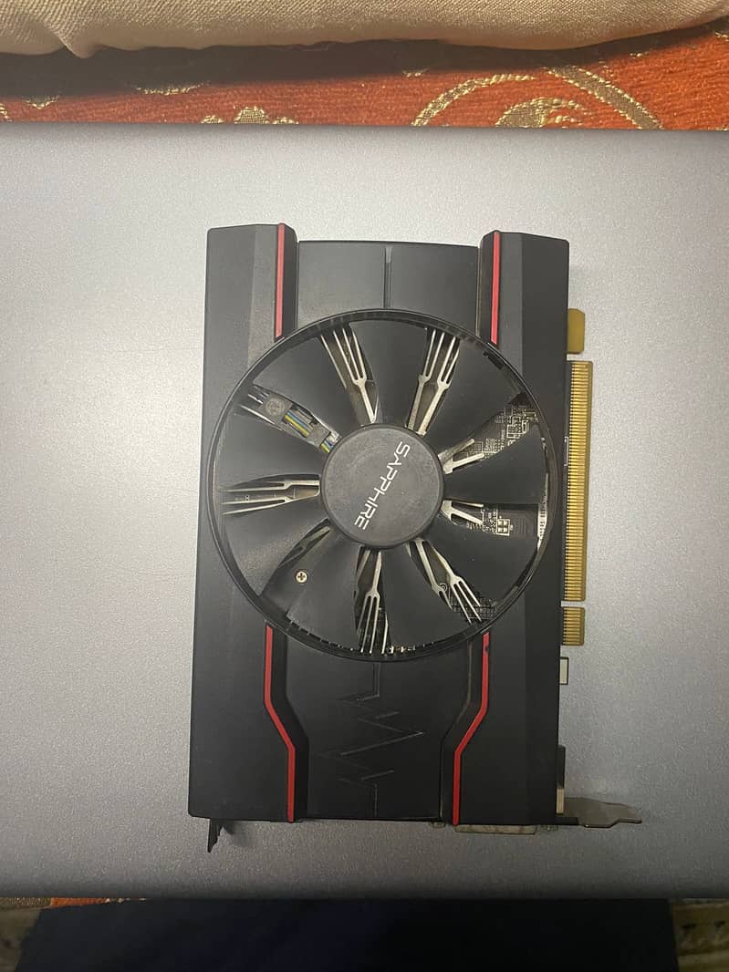 GRAPHIC CARD RX 550 4gb sapphire 3