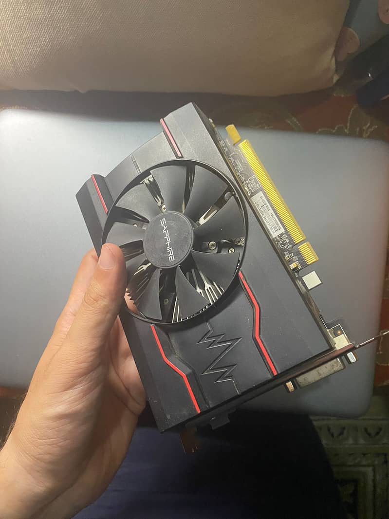 GRAPHIC CARD RX 550 4gb sapphire 4