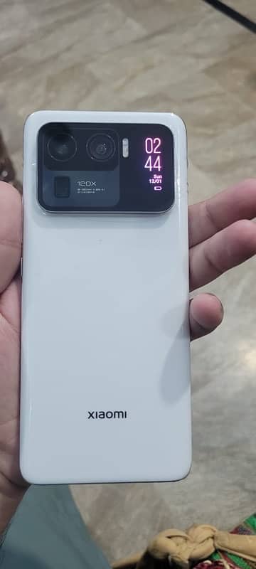 MI 11 ULTRA WITH 120 watt CHARGER 0