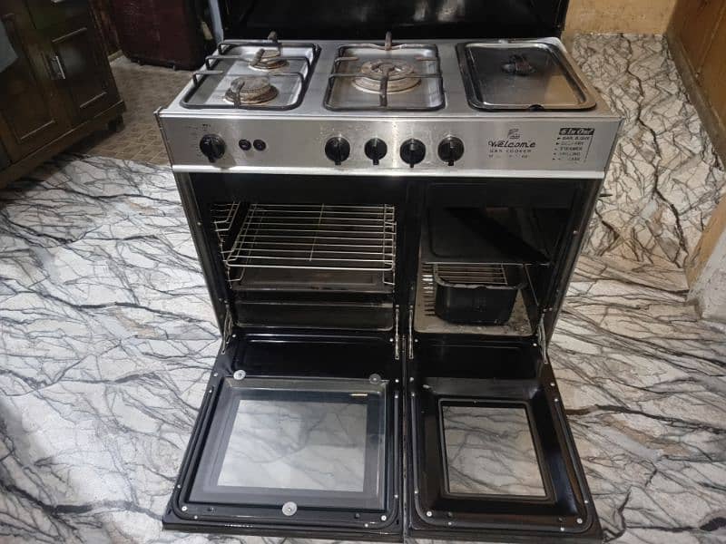 Welcome Cooking Range in Good Condition 5