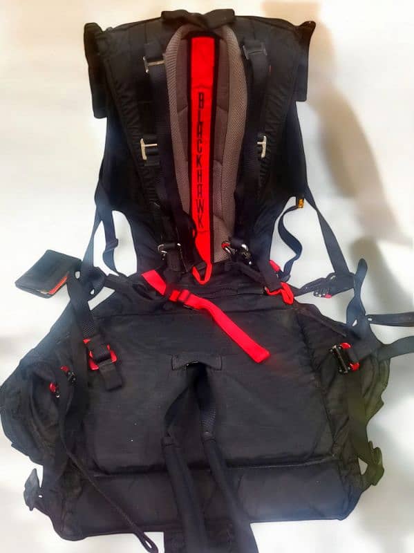 paraglider canopy and harness 7