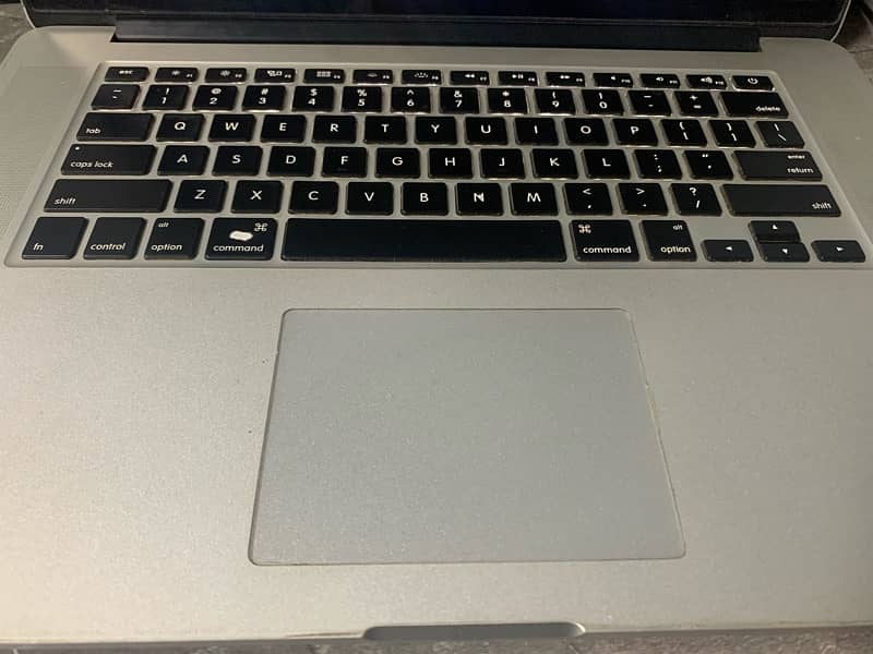 MacBook Pro (Retina, 15-inch, Mid 2014) 2