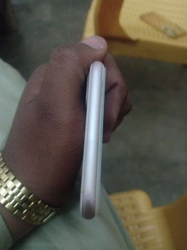 iphone 7 plus PTA approved 4