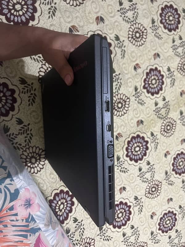 LENOVO i5 4th generation 13