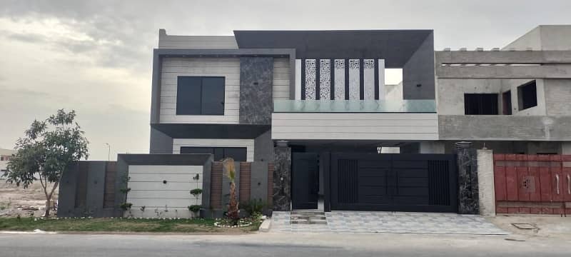 1 Kanal Brand New House DHA Phase 1 Sector H Multan For Sale 0