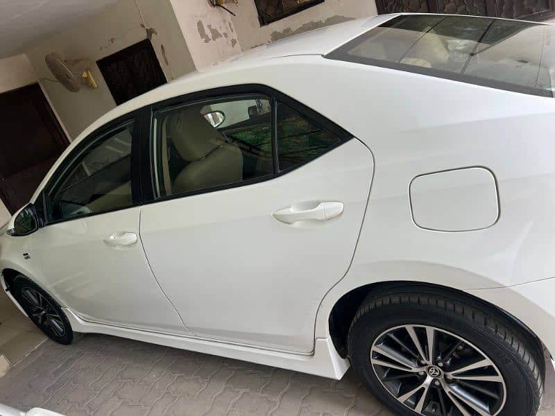 Toyota Corolla Altis 2019 5