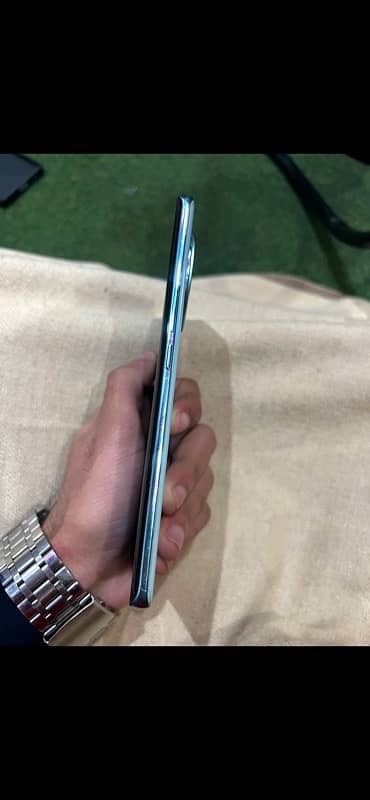 Vivo v30e 8 ram 256Gb pta 4