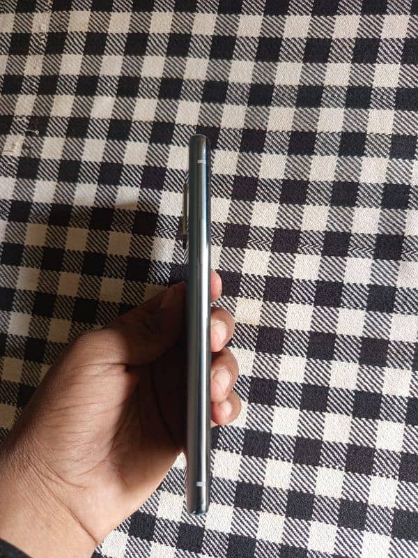 OnePlus 8t 12ram 256momery 3