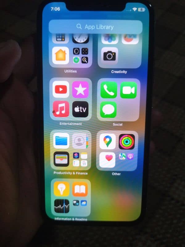 Iphone X 256gb 10/9 condition bypass 3